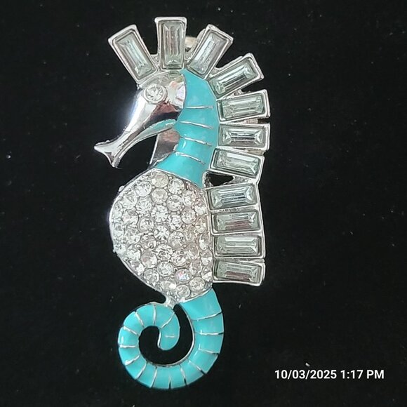 Rhinestone Enamel Seahorse Pendant Baggets Crystals - Picture 1 of 5